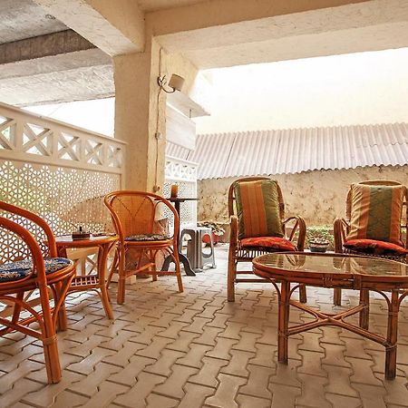 Caravan Villa Tiflis Exterior foto